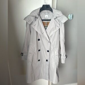 Burberry Chelsea trench coat rain coat with hood grey US4